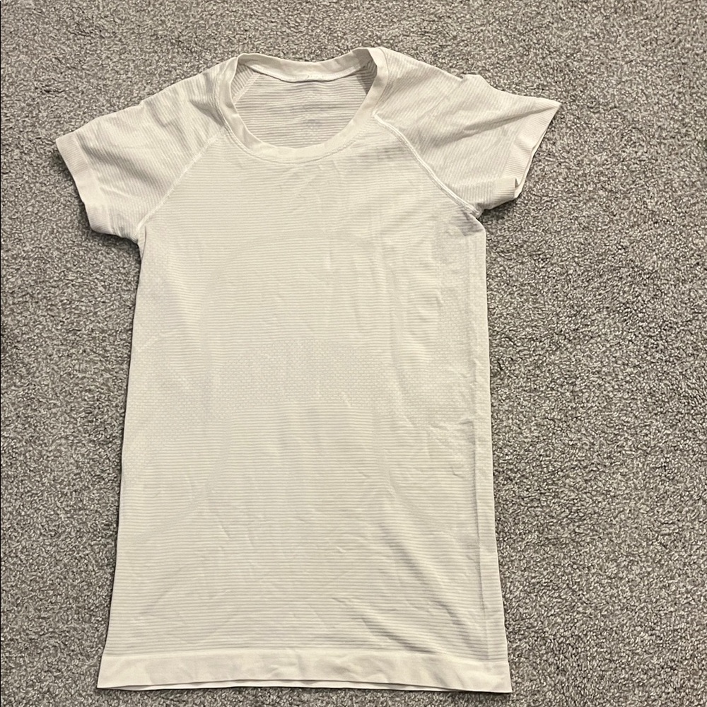 lululemon athletica White Short Sleeve Top